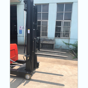 NINGBO EVERLIFT 1,5 T Camión de alcance eléctrico Apilador certificado CE 6m Altura de elevación Almacén Pasillo estrecho Manejo de materiales - Product Image 4