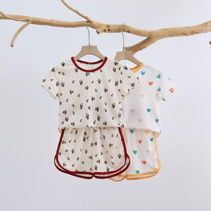 Ropa <span class=keywords><strong>de</strong></span> Casa <span class=keywords><strong>de</strong></span> seda helada <span class=keywords><strong>de</strong></span> verano <span class=keywords><strong>para</strong></span> hombres y niños, pantalones cortos separados <span class=keywords><strong>de</strong></span> manga corta, conjunto <span class=keywords><strong>de</strong></span> ropa <span class=keywords><strong>de</strong></span> aire acondicionado con estampado <span class=keywords><strong>de</strong></span> dibujos animados - Product Image 5