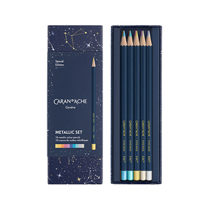 Pastels à l'huile métalliques suisses <span class=keywords><strong>CARAN</strong></span> <span class=keywords><strong>D</strong></span>'<span class=keywords><strong>ACHE</strong></span> pour enfants, série Noël Bleu Cosmique, Mains propres, Parfait pour les jeunes artistes - Product Image 1