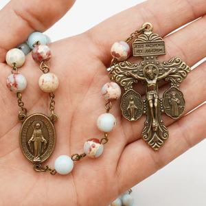 Rosario Personalizzabile con Perline Naturali, Ultima Versione per Cerimonie Cattoliche, con Medaglia a Croce e Cuore in Lega - Product Image 3