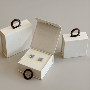 Ins style minimalist accessory storage packaging box with wooden <b>ring</b> hand-held made of paper universal flip-top jewelry box - Product Image 1