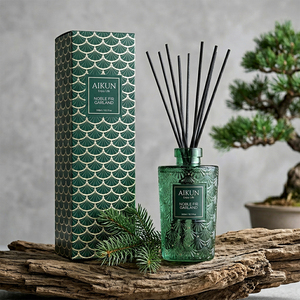 Aikun Low MOQ Rapid Decor Store Custom Noble Fir 300ml Long Lasting <b>Reed</b> <b>Diffuser</b> Sets with Glass Bottle Gift Box <b>for</b> Hotels - Product Image 1