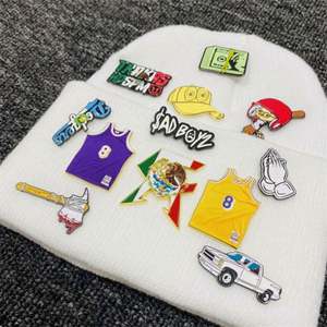 Muestra Gratuita: Pines de Solapa Metálicos Personalizados con Logotipo para Gorras Ajustables, Impresión 3D con Letras en Relieve, Estilo Mascota, Esmalte Suave y Duro - Product Image 2