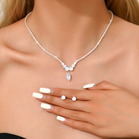 Haut de Gamme Zircon Clavicule Chaîne Collier Boucles D'oreilles Ensemble-Vente En Gros Accessoires, Style De Luxe Léger