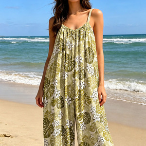 Mono largo de rayón personalizado con estampado playero, estilo resort, cuello halter en V, venta al por mayor de fábrica - Product Image 3