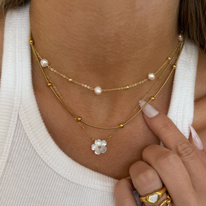 <span class=keywords><strong>Collier</strong></span> minimaliste en perles d'eau douce, étanche, plaqué <span class=keywords><strong>or</strong></span> 18 carats, en acier inoxydable, avec pendentif fleur en coquille blanche et cœur - Product Image 1