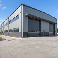 Atelier en structure métallique sur mesure, panneaux composites isolés conformes à la norme EN 1090, entrepôt métallique, bâtiment industriel de fabrication