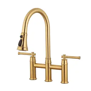 Il Luxe miscelatore per acqua a cascata in ottone lucidato a olio Touchless spazzolato oro montato sul ponte rubinetto per lavello da cucina a doppia maniglia