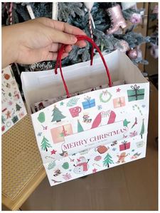 Sacs en papier kraft de Noël recyclables avec logo personnalisé, poignées torsadées, imprimés offset, sacs cadeaux et sacs shopping blancs - Product Image 6