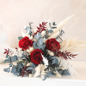 Nuevo Estilo <span class=keywords><strong>de</strong></span> <span class=keywords><strong>Ramo</strong></span> <span class=keywords><strong>de</strong></span> <span class=keywords><strong>Novia</strong></span> con <span class=keywords><strong>Flores</strong></span> <span class=keywords><strong>Secas</strong></span> Preservadas, Rosa Roja con Flor <span class=keywords><strong>de</strong></span> Eucalipto para Decoración <span class=keywords><strong>de</strong></span> Bodas - Product Image 4