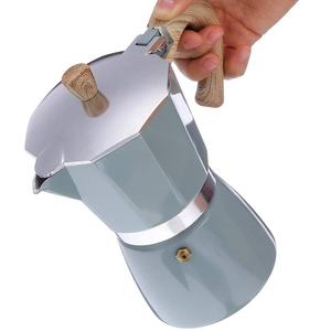 Cafetera <span class=keywords><strong>Moka</strong></span> de Aluminio de 6 Tazas de la Mejor Calidad de China con Mango de Madera - Product Image 2