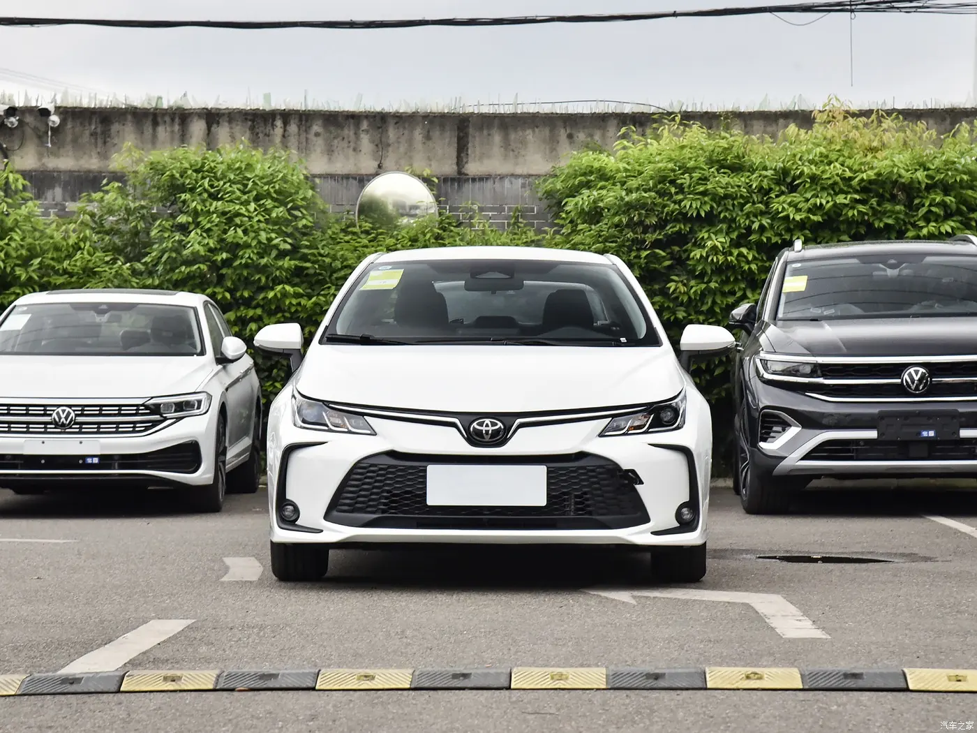 2023 China Precio barato Vehículos Toyota Corolla Coche nuevo y usado Toyota Corolla 1.5l Cvt Pioneer Edition Automóvil para la venta