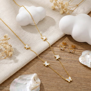 Conjunto de joyería con incrustaciones de concha de mariposa para mujer, chapado en oro de 18 quilates, collar y aretes de acero inoxidable para uso diario. - Product Image 6