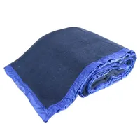 Couverture en polaire douce et épaisse brossée pour avion Couverture portable tricotée personnalisée en laine recyclée bon marché Polyester/acrylique de couleur personnalisée