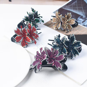 Horquilla Elegante con Flor de Diamantes de Imitación, Diseño de Nicho Popular, Lujo Ligero, Horquillas para Mujer, Joyería de Moda al por Mayor - Product Image 1