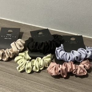 批发优雅丝滑头带小松紧带高品质女童弹性橡皮筋 - Product Image 1