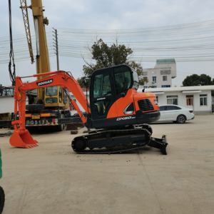 Excavatrice de tracteur à vendre origine coréenne DOOSAN DX60 6TON Mini Offre Spéciale hydraulique sur chenilles bonne pelleteuse DOOSAN - Product Image 4