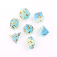 Ensemble de dés personnalisés au design coloré et mignon, ensemble de dés polyédriques en résine pour D&D et RPG