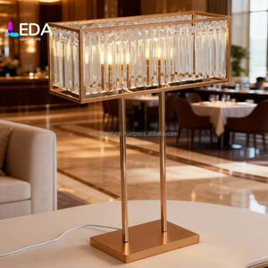 Accessoires de mariage LEDA, chemin de fleurs, bougeoirs en fer, centre de table de mariage, décoration d'événements, décoration de scène de fête - Product Image 1