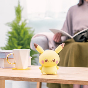 TOMY Pokemon Pikachu Night Light <span class=keywords><strong>Anime</strong></span> Figure Squeeze Lamp Jouet en silicone souple pour enfants Cadeau d'anniversaire de Noël - Product Image 3