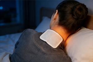 Patches Térmicos Autoaquecedores para Pescoço e Ombros |   Aquecimento Profundo por 6, 10 e 12 Horas |   Alívio da Dor Muscular |   Fabricante OEM - Product Image 5