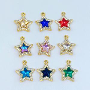 Dijes Metálicos Brillantes en Forma <span class=keywords><strong>de</strong></span> Estrella <span class=keywords><strong>de</strong></span> Cinco <span class=keywords><strong>Puntas</strong></span>, Color Rojo, Morado y Blanco, para Decoración <span class=keywords><strong>de</strong></span> Fundas <span class=keywords><strong>de</strong></span> Teléfono, Manualidades y Accesorios - Product Image 4