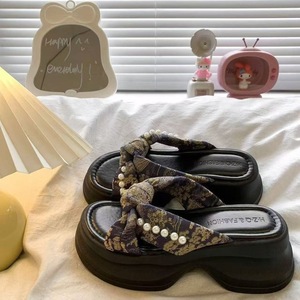 Sandalias de lujo 2026 nuevas para mujer, de tacón bajo y punta abierta, suela suave, planas, sencillas, tallas grandes, para verano - Product Image 5