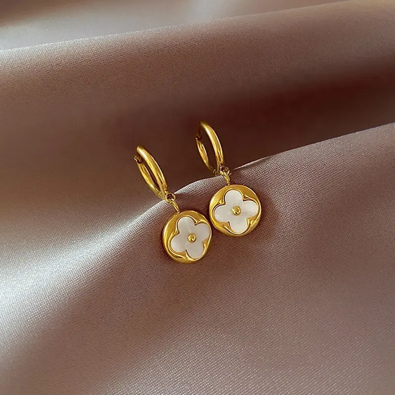 मोती की माँ सोने भरा गहने स्टेनलेस स्टील फूल आकार लटकन घेरा कान की बाली