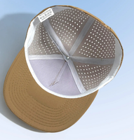 Casquette de sport 5 panneaux Performance Snapback en polyester découpé au laser, séchage rapide, avec logo personnalisé, non structurée