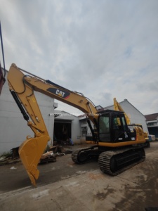 รถขุดมือสอง รุ่น Cat 320D ยี่ห้อ Caterpillar 320gc พร้อมใบรับรอง EPA และ CE เครื่องจักรก่อสร้าง รถขุดขนาดใหญ่ - Product Image 4