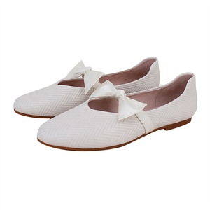 Nuovi stili da donna Casual <span class=keywords><strong>Ballerina</strong></span> in vera pelle goffrata Slip on Flat Women Elastic Strap Shoes - Product Image 1