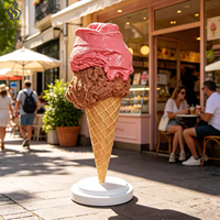 Sculpture en résine en forme de crème glacée, modèle de dessert tendance pour l'accueil des boutiques de desserts et la décoration de panneaux de crème glacée