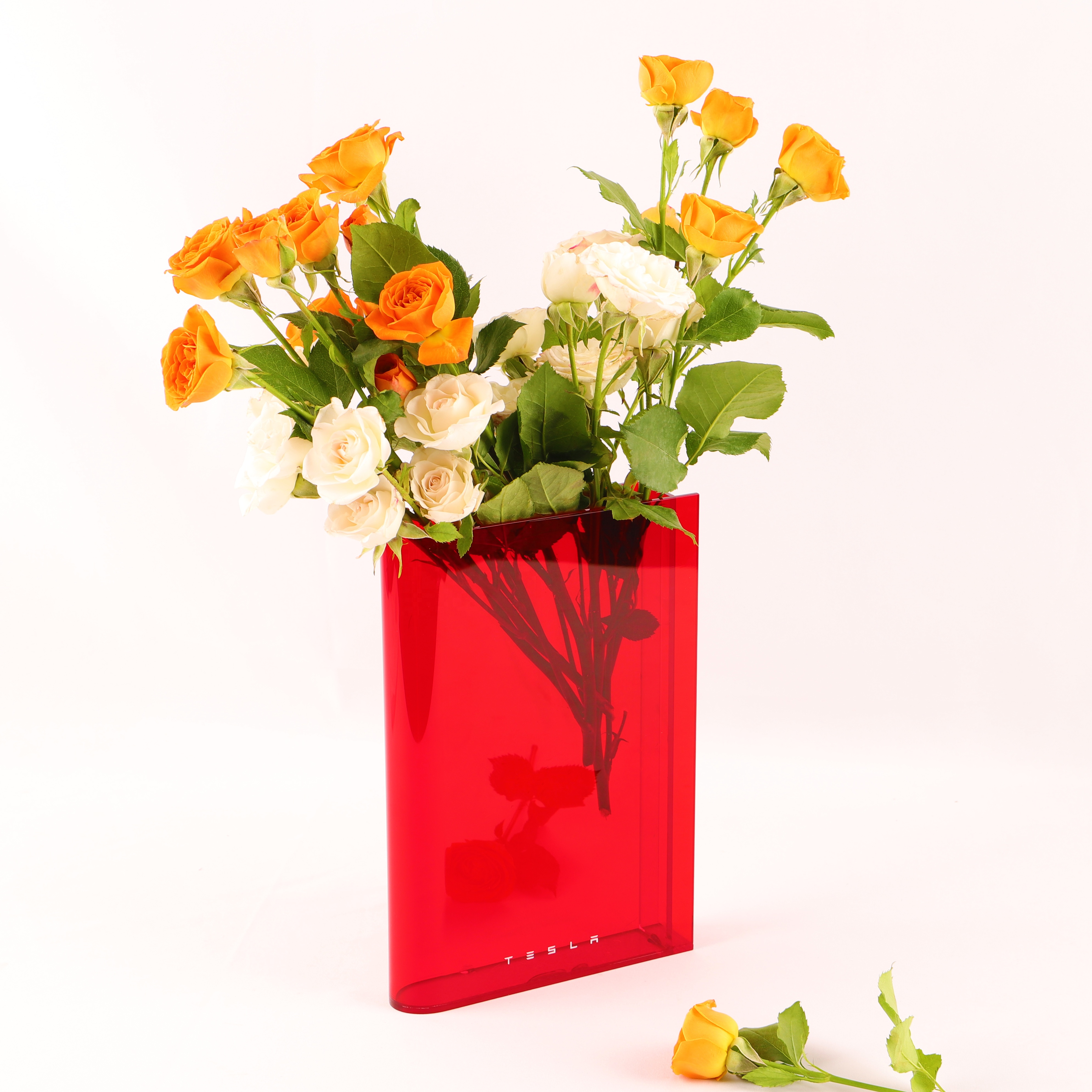 Оптовая продажа, свадебная красная полупрозрачная акриловая ваза в форме книги для гостиной