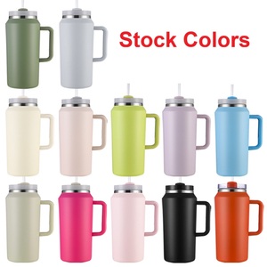 Thermos isotherme <span class=keywords><strong>de</strong></span> sport <span class=keywords><strong>de</strong></span> <span class=keywords><strong>camping</strong></span> à grande capacité en acier inoxydable personnalisé <span class=keywords><strong>de</strong></span> 64 oz avec paille et poignée - Product Image 6