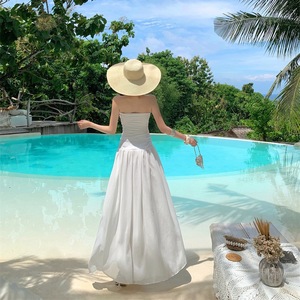 Conjunto sin Tirantes con Hombros Descubiertos, Color Blanco, Estilo Francés, para Mujer, Ideal para Vacaciones en la Playa y Sesiones de Fotos - Product Image 2
