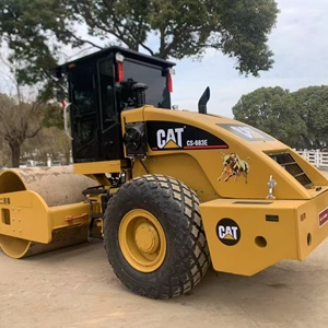 รถบดถนน CAT CS-683E รุ่นปี 2020 สีเหลือง แบบมีห้องโดยสารปิด ล้อเดี่ยว พร้อมยางตัน เครื่องยนต์ดีเซล กำลัง 185 กิโลวัตต์ - Product Image 5