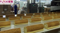 Four à tunnel automatique/gâteau de couche de rouleau suisse faisant la machine/chaîne de production