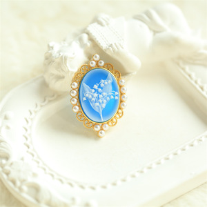Broche pendentif en argent S925 plaqué or 18 carats avec agate incrustée, style antique, modèle Carme Ollin - Product Image 3