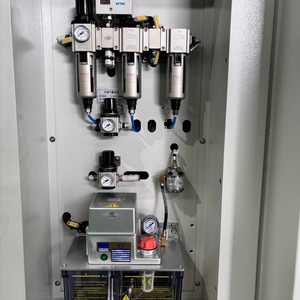 Centre d'usinage vertical MVL1580S, <span class=keywords><strong>2</strong></span> lignes, 1 rail rigide, broche BT50, machine de fraisage CNC pour le traitement des moules métalliques - Product Image 5
