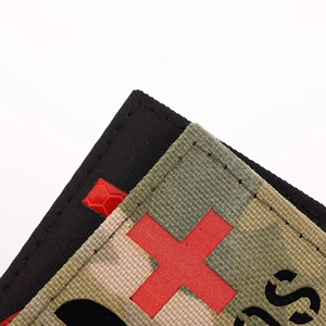 Patch tactique réfléchissant 8x5CM CP avec attaches auto-agrippantes pour sac à dos d'urgence extérieur et accessoire de gilet - Product Image 4