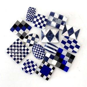 Vente en gros de mosaïques en Sodalite bleue et nacre, mélange de pierres plates pour la fabrication de boutons de manchette et de bijoux - Product Image 2