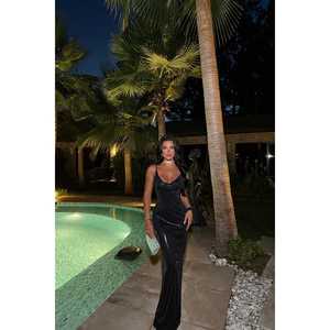 ชุดเดรสออกงานทรงเอ็มไพร์สีดำ แบรนด์ Black Madelyn แบบยาวผ่าข้าง ประดับเลื่อมและลูกปัด ไซส์ XL สำหรับงานพรอม - Product Image 6