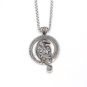 Yunnique – collier avec pendentif corbeau celtique en acier inoxydable, design animal unisexe, chaîne de 60cm, bijoux à la mode - Product Image 5