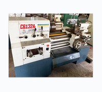 Tour à métaux universel manuel C6132 d'occasion, prix bas en Chine, petite machine légère à vendre