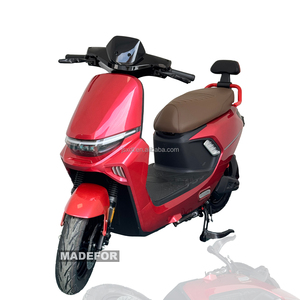 Motocicletta Elettrica Compatta 2000W 48V, Struttura Leggera e Salvaspazio - Product Image 1