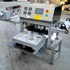 Machine de scellage sous vide semi-automatique multifonction 4 tasses en <span class=keywords><strong>acier</strong></span> inoxydable 304, haute précision pour le remplissage et le formage de barquettes en plastique - Product Image 3