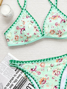 Nuevo Conjunto de Bikini Triangular Sexy para Mujer 2026, Traje de Baño de Dos Piezas con Borde Festoneado, Estilo Europeo Americano para Playa - Product Image 5