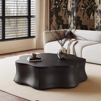 Table basse vintage italienne minimaliste de designer en bois massif haut de gamme modèle pétale pour la maison salon