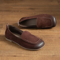 Mocassins en daim marron en cuir véritable à bout carré, à enfiler, avec design cousu plat, semelle extérieure en caoutchouc, chaussures décontractées pour la marche, toutes saisons