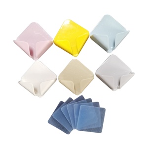 Soporte de Plástico Autoadhesivo Resistente para Enchufes, Organizador de Herramientas para Cocina, Baño y Armario, Diseño Ecológico para Montar en la Pared - Product Image 1